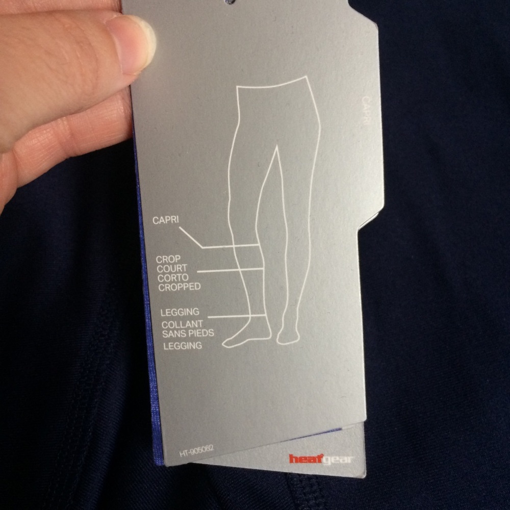 🆕(S) UA Capris Tights - Picture 7 of 8